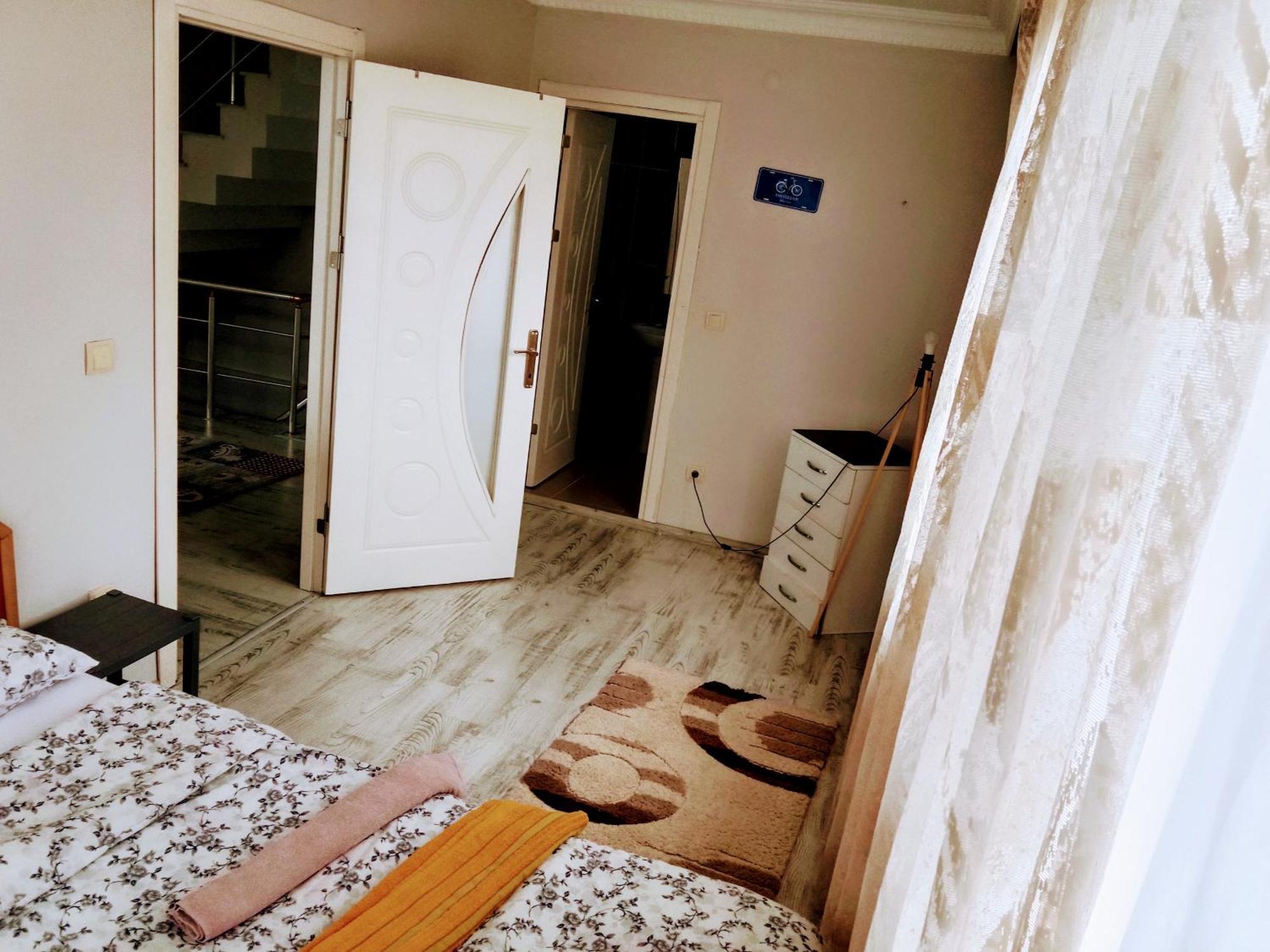Ahmet Teacher Hotel,6 Minutes From The Airport Arnavutkoy Eksteriør bilde