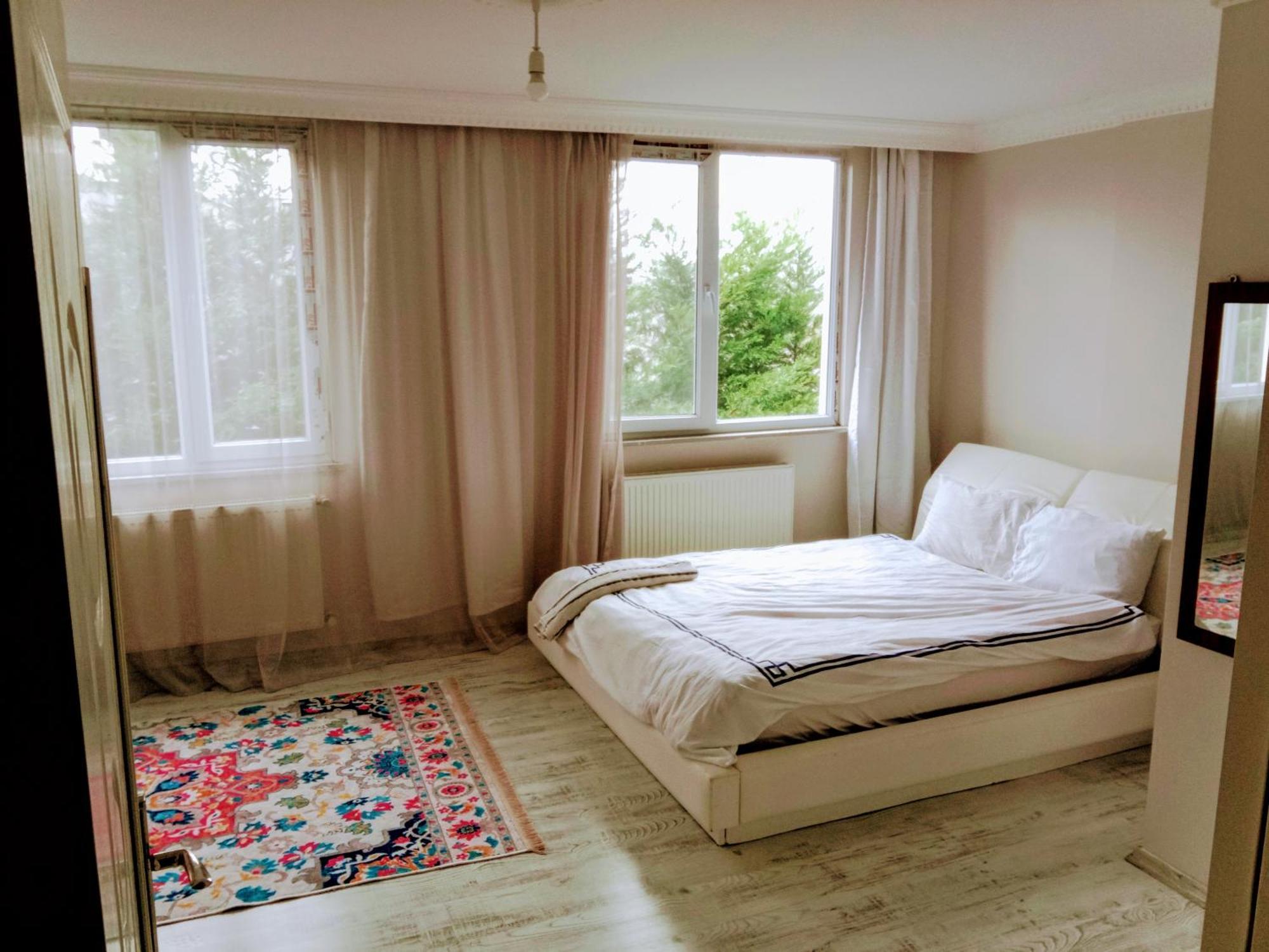 Ahmet Teacher Hotel,6 Minutes From The Airport Arnavutkoy Eksteriør bilde