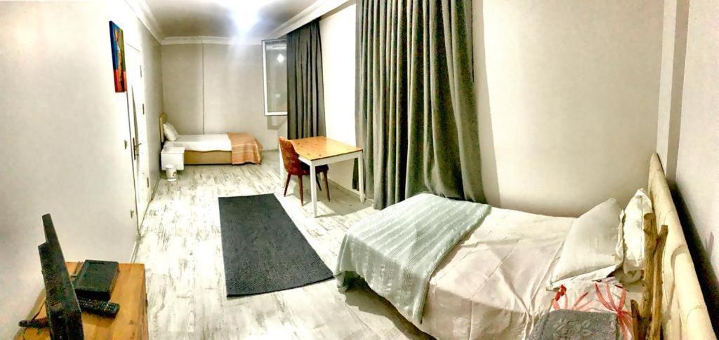 Ahmet Teacher Hotel,6 Minutes From The Airport Arnavutkoy Eksteriør bilde