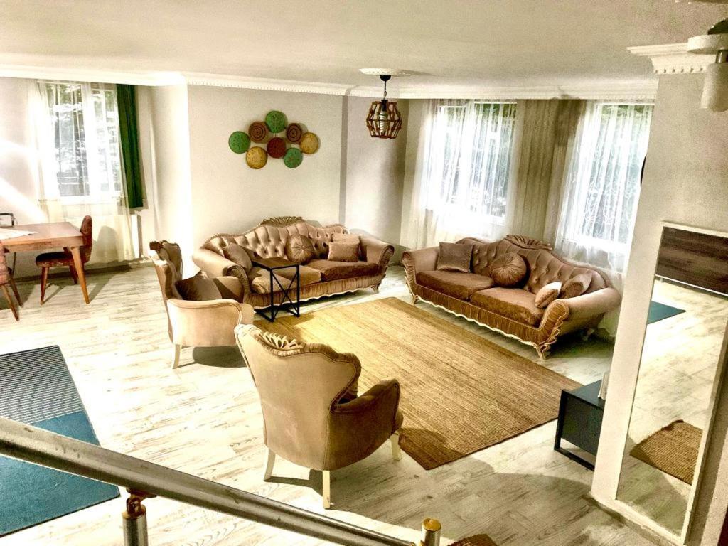 Ahmet Teacher Hotel,6 Minutes From The Airport Arnavutkoy Eksteriør bilde