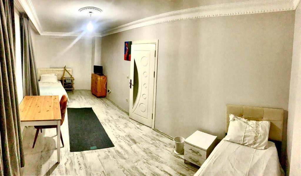 Ahmet Teacher Hotel,6 Minutes From The Airport Arnavutkoy Eksteriør bilde